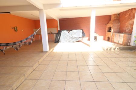 Casa à venda com 280m², 3 quartos e 3 vagasQuintal