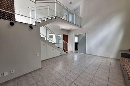 Casa de condomínio para alugar com 142m², 3 quartos e 3 vagas Casa de condomínio para alugar com 142m², 3 quartos e 3 vagasSala