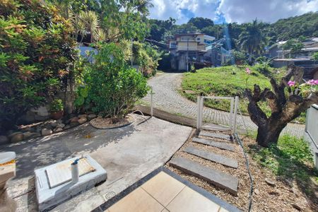 Casa de condomínio para alugar com 142m², 3 quartos e 3 vagas Casa de condomínio para alugar com 142m², 3 quartos e 3 vagasQuintal