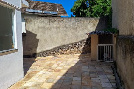 Casa de condomínio para alugar com 142m², 3 quartos e 3 vagas Casa de condomínio para alugar com 142m², 3 quartos e 3 vagasQuintal