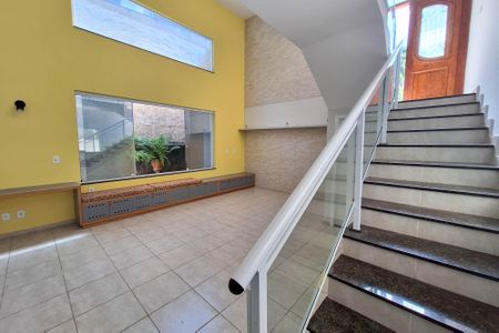 Casa de condomínio para alugar com 142m², 3 quartos e 3 vagas Casa de condomínio para alugar com 142m², 3 quartos e 3 vagasSala