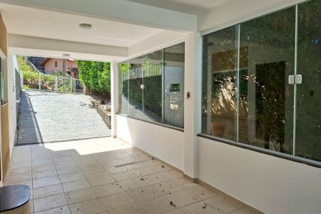 Casa de condomínio para alugar com 142m², 3 quartos e 3 vagas Casa de condomínio para alugar com 142m², 3 quartos e 3 vagasQuintal