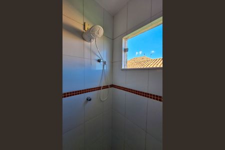 Casa de condomínio para alugar com 142m², 3 quartos e 3 vagas Casa de condomínio para alugar com 142m², 3 quartos e 3 vagasBanheiro da Suíte 1