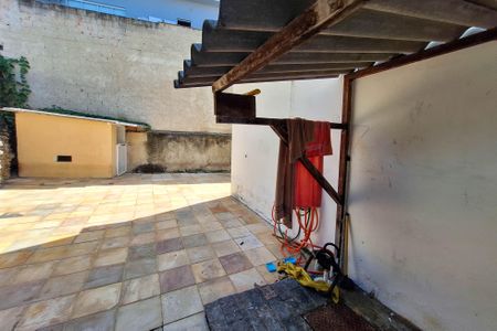 Casa de condomínio para alugar com 142m², 3 quartos e 3 vagas Casa de condomínio para alugar com 142m², 3 quartos e 3 vagasQuintal