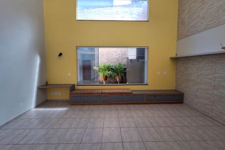 Casa de condomínio para alugar com 142m², 3 quartos e 3 vagas Casa de condomínio para alugar com 142m², 3 quartos e 3 vagasSala