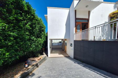 Casa de condomínio para alugar com 142m², 3 quartos e 3 vagas Casa de condomínio para alugar com 142m², 3 quartos e 3 vagasQuintal