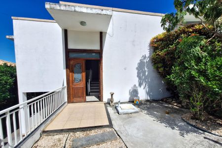 Casa de condomínio para alugar com 142m², 3 quartos e 3 vagas Casa de condomínio para alugar com 142m², 3 quartos e 3 vagasQuintal