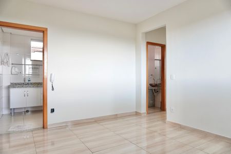 Apartamento à venda com 3 quartos, 79m² em Cachoeirinha, Belo Horizonte
