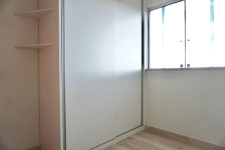 Apartamento à venda com 3 quartos, 79m² em Cachoeirinha, Belo Horizonte