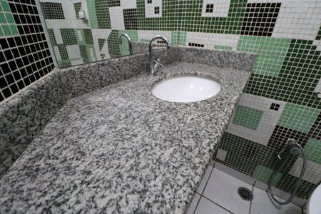 Casa para alugar com 330m², 4 quartos e 2 vagasLavabo