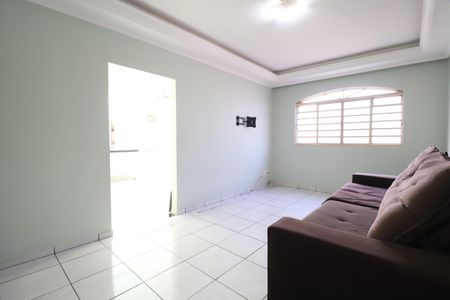 Casa para alugar com 330m², 4 quartos e 2 vagasSala 2