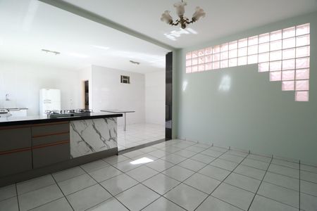 Casa para alugar com 330m², 4 quartos e 2 vagasSala de Jantar