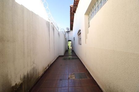 Casa para alugar com 330m², 4 quartos e 2 vagasÁrea de Serviço