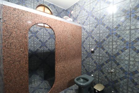 Casa para alugar com 330m², 4 quartos e 2 vagasBanheiro do Quarto 1