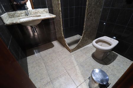 Casa para alugar com 330m², 4 quartos e 2 vagasBanheiro do Quarto 2