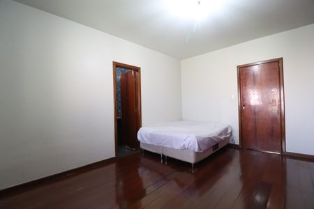 Casa para alugar com 330m², 4 quartos e 2 vagasQuarto 1 - Suíte