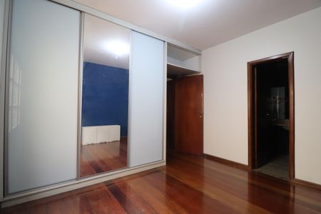 Casa para alugar com 330m², 4 quartos e 2 vagasQuarto 2 - Suíte