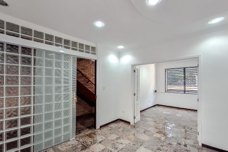 Casa para alugar com 160m², 3 quartos e 1 vaga