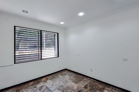 Casa para alugar com 160m², 3 quartos e 1 vaga Casa para alugar com 160m², 3 quartos e 1 vagaSala