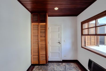Casa para alugar com 160m², 3 quartos e 1 vaga Casa para alugar com 160m², 3 quartos e 1 vagaQuarto 1