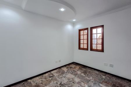 Casa para alugar com 160m², 3 quartos e 1 vaga Casa para alugar com 160m², 3 quartos e 1 vagaSala