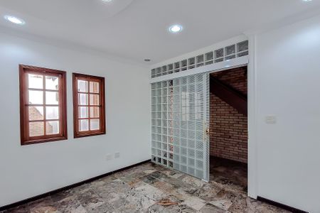 Casa para alugar com 160m², 3 quartos e 1 vaga Casa para alugar com 160m², 3 quartos e 1 vagaSala