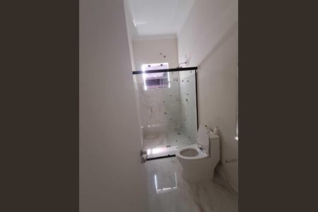 Casa de condomínio para alugar com 230m², 4 quartos e 2 vagasBanheiro