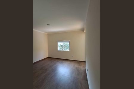 Casa de condomínio para alugar com 230m², 4 quartos e 2 vagasQuarto