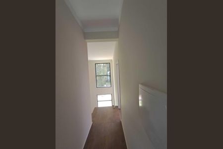 Casa de condomínio para alugar com 230m², 4 quartos e 2 vagasQuarto