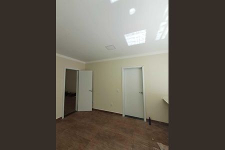 Casa de condomínio para alugar com 230m², 4 quartos e 2 vagasQuarto