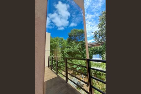 Casa de condomínio para alugar com 230m², 4 quartos e 2 vagasVaranda