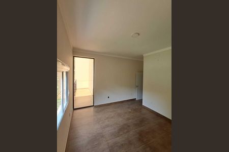 Casa de condomínio para alugar com 230m², 4 quartos e 2 vagasQuarto