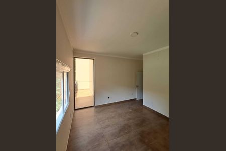 Casa de condomínio para alugar com 230m², 4 quartos e 2 vagasQuarto