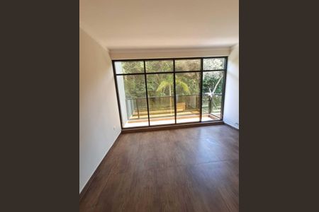 Casa de condomínio para alugar com 230m², 4 quartos e 2 vagasSala