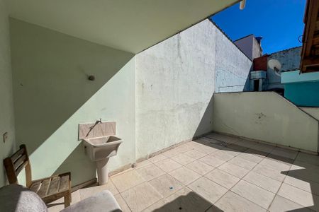 Casa à venda com 183m², 4 quartos e 2 vagasÁrea de Serviço 2