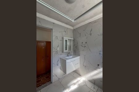 Casa à venda com 183m², 4 quartos e 2 vagasBanheiro