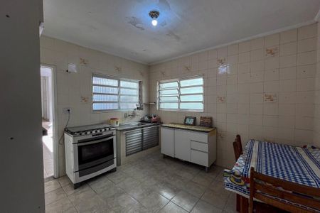 Casa à venda com 183m², 4 quartos e 2 vagasCozinha