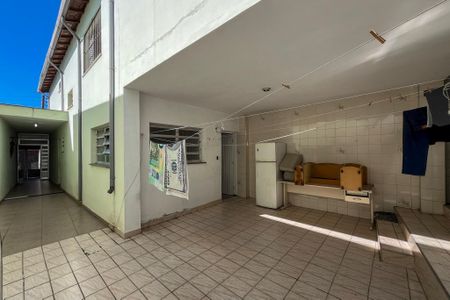 Casa à venda com 183m², 4 quartos e 2 vagasQuintal