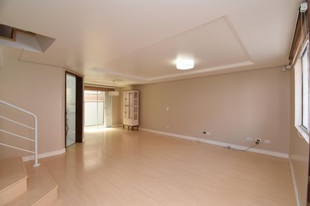 Casa de condomínio para alugar com 180m², 3 quartos e 2 vagasSala