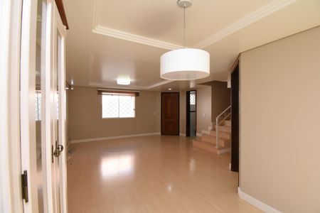 Sala de casa de condomínio para alugar com 3 quartos, 180m² em Vista Alegre, Curitiba
