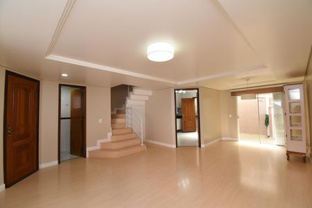 Sala de casa de condomínio para alugar com 3 quartos, 180m² em Vista Alegre, Curitiba