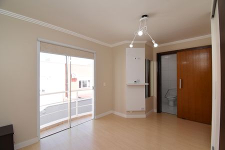 Casa de condomínio para alugar com 180m², 3 quartos e 2 vagasSuíte