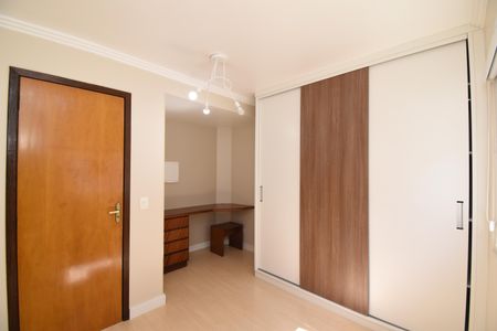 Casa de condomínio para alugar com 180m², 3 quartos e 2 vagasQuarto 3