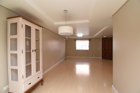 Casa de condomínio para alugar com 180m², 3 quartos e 2 vagasSala