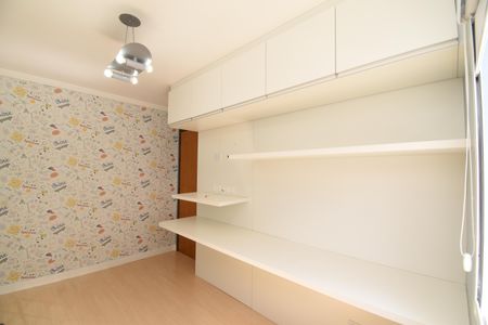 Casa de condomínio para alugar com 180m², 3 quartos e 2 vagasQuarto 2