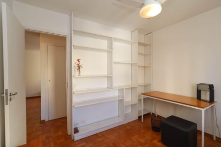 Apartamento à venda com 78m², 2 quartos e 1 vagaQuarto 2