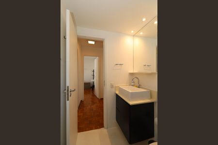 Apartamento à venda com 78m², 2 quartos e 1 vagaBanheiro social