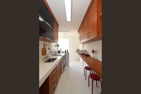 Apartamento à venda com 78m², 2 quartos e 1 vagaCozinha