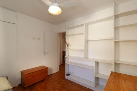 Apartamento à venda com 78m², 2 quartos e 1 vagaQuarto 2
