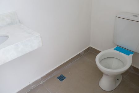 Casa de condomínio à venda com 94m², 2 quartos e 2 vagasLavabo